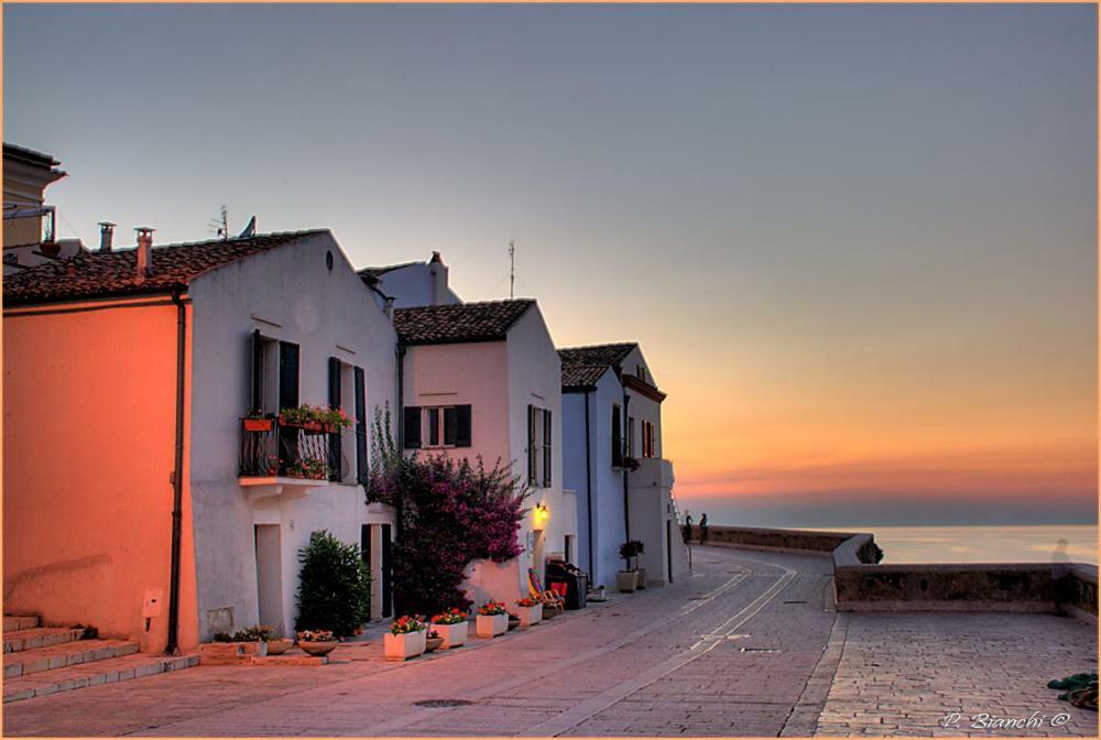 La Casa Sotto L'Arco Daire Termoli Dış mekan fotoğraf