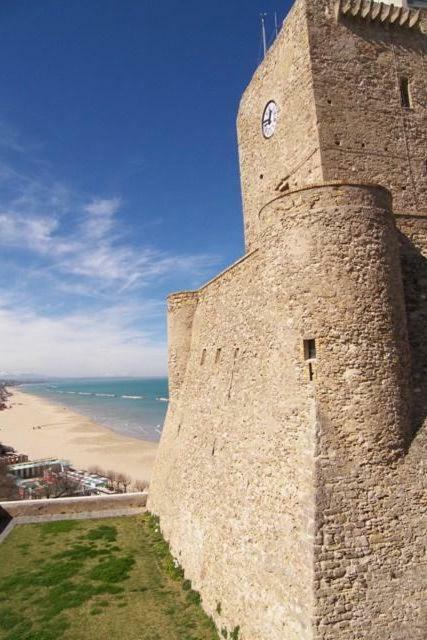 La Casa Sotto L'Arco Daire Termoli Dış mekan fotoğraf